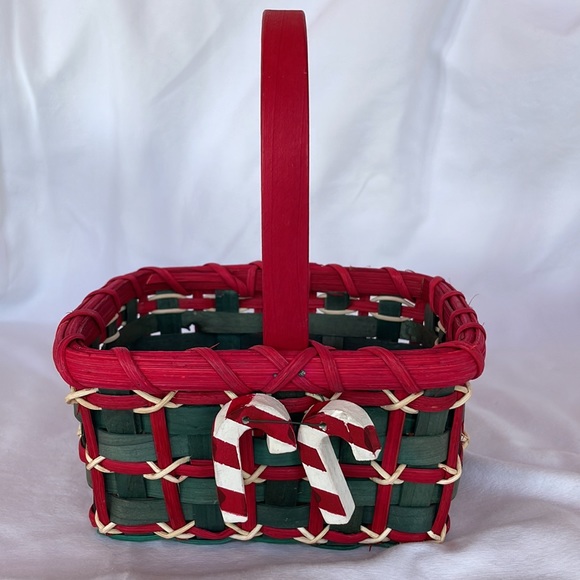 Christmas in June: Platter and Two Baskets 🧺 🎅🏻 - Picture 2 of 12